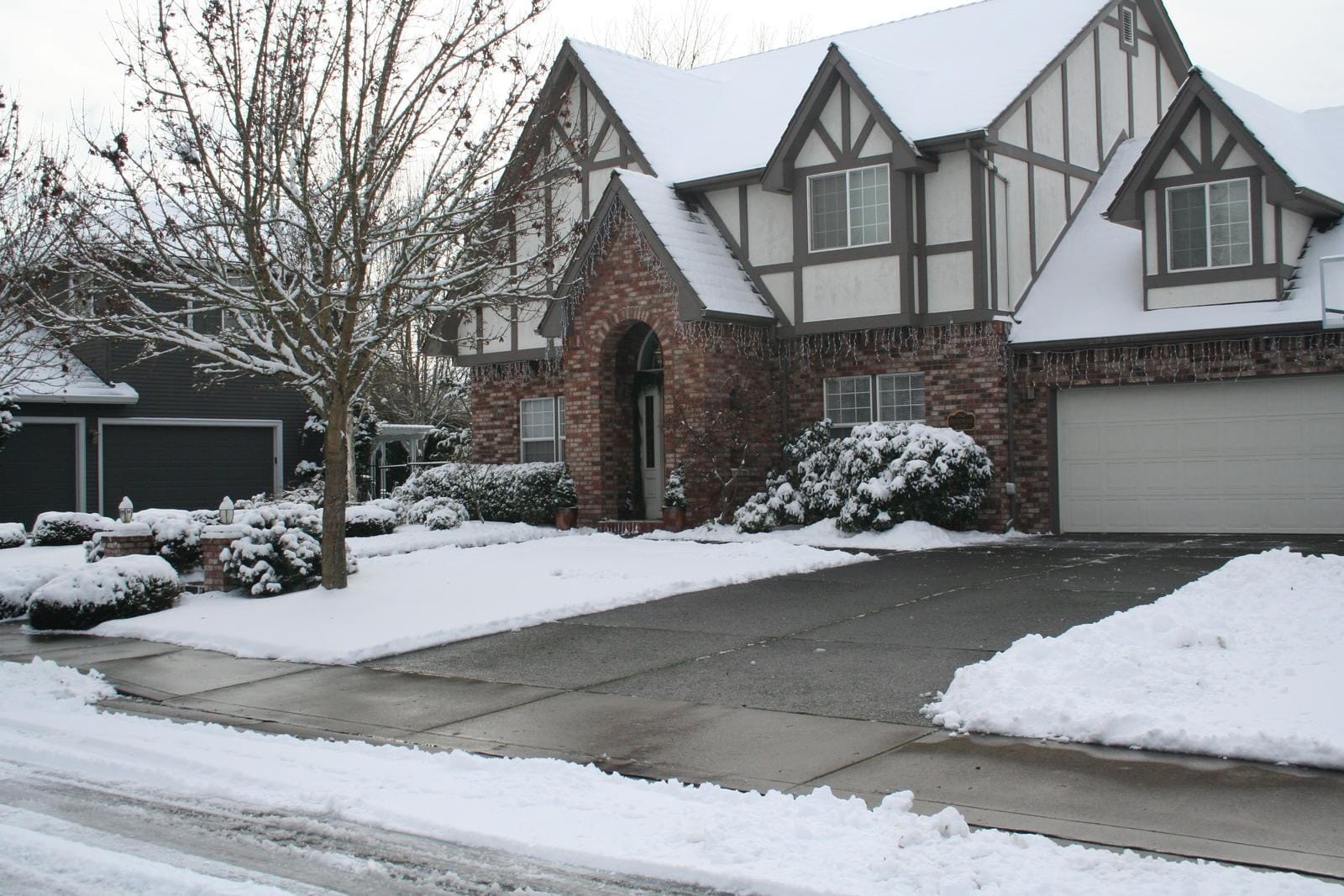 Residential snow removal service example